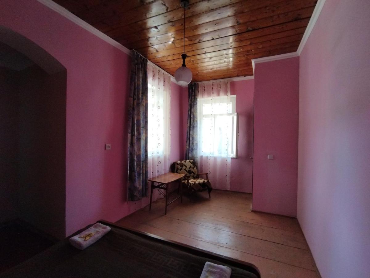 Guest House Katia Mestia Zewnętrze zdjęcie