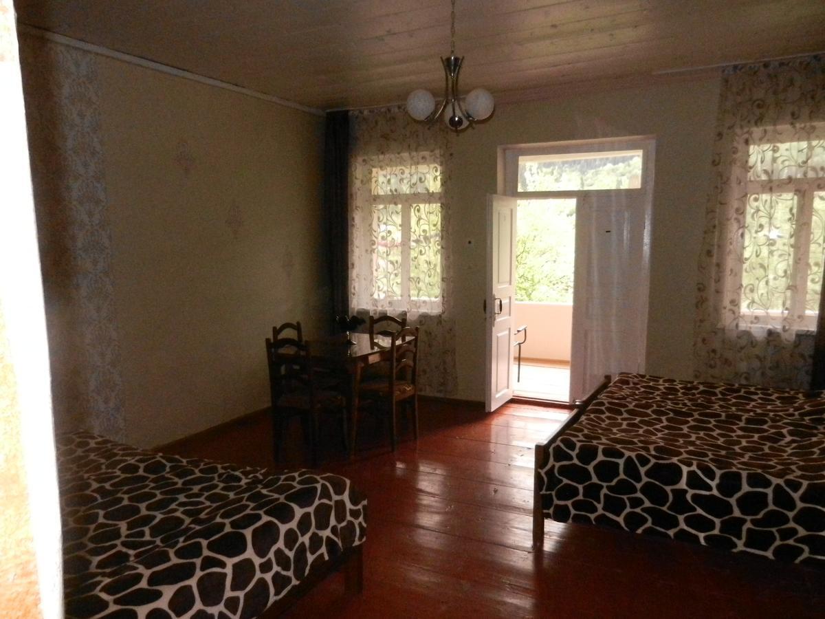Guest House Katia Mestia Zewnętrze zdjęcie