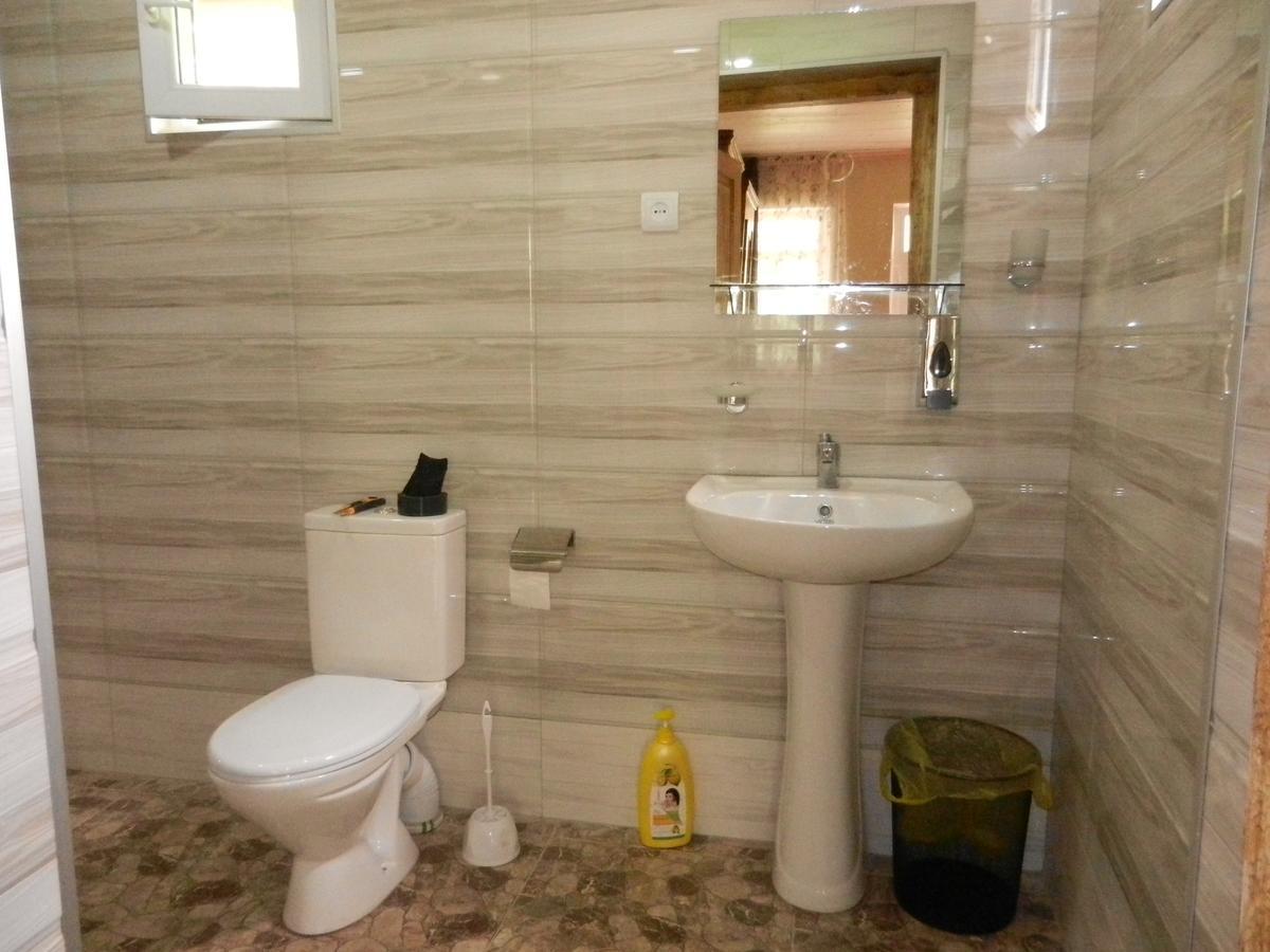 Guest House Katia Mestia Zewnętrze zdjęcie