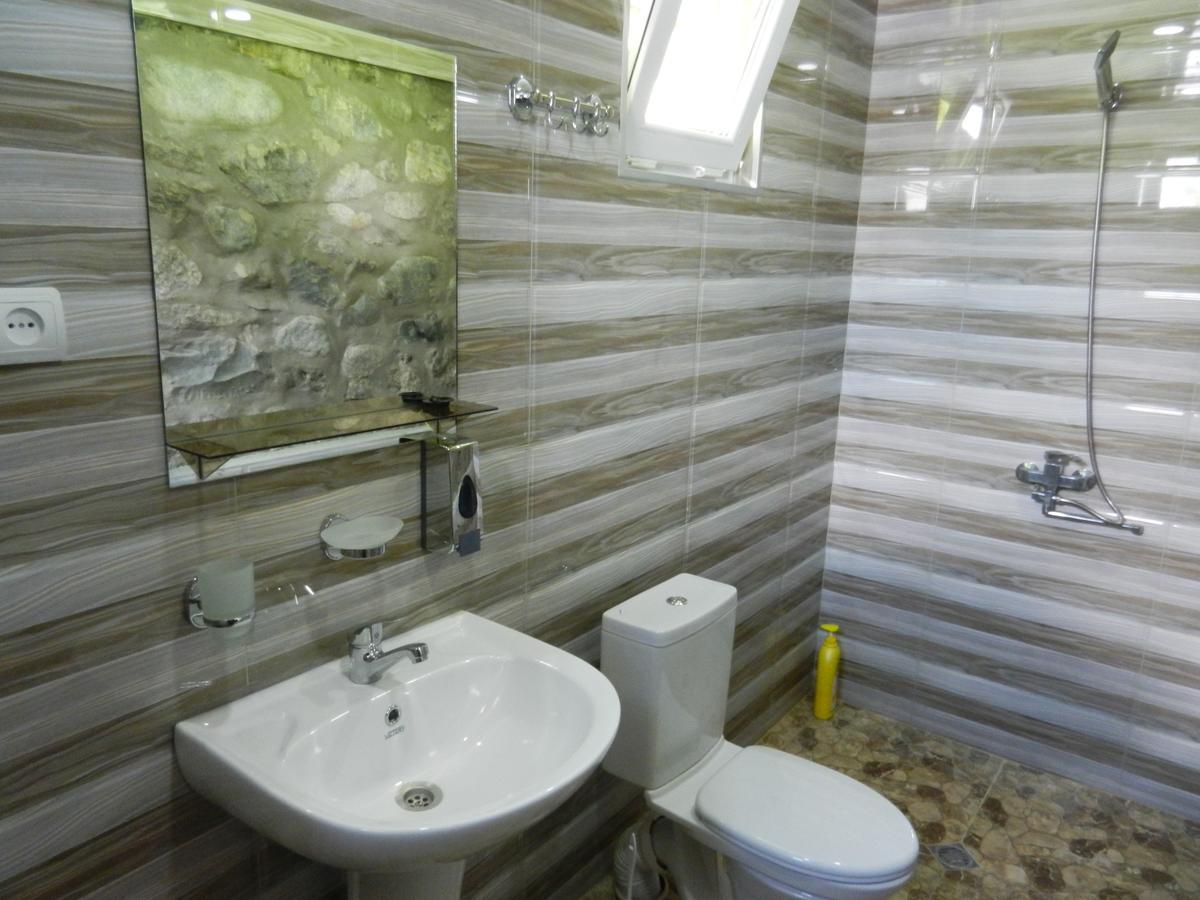 Guest House Katia Mestia Zewnętrze zdjęcie