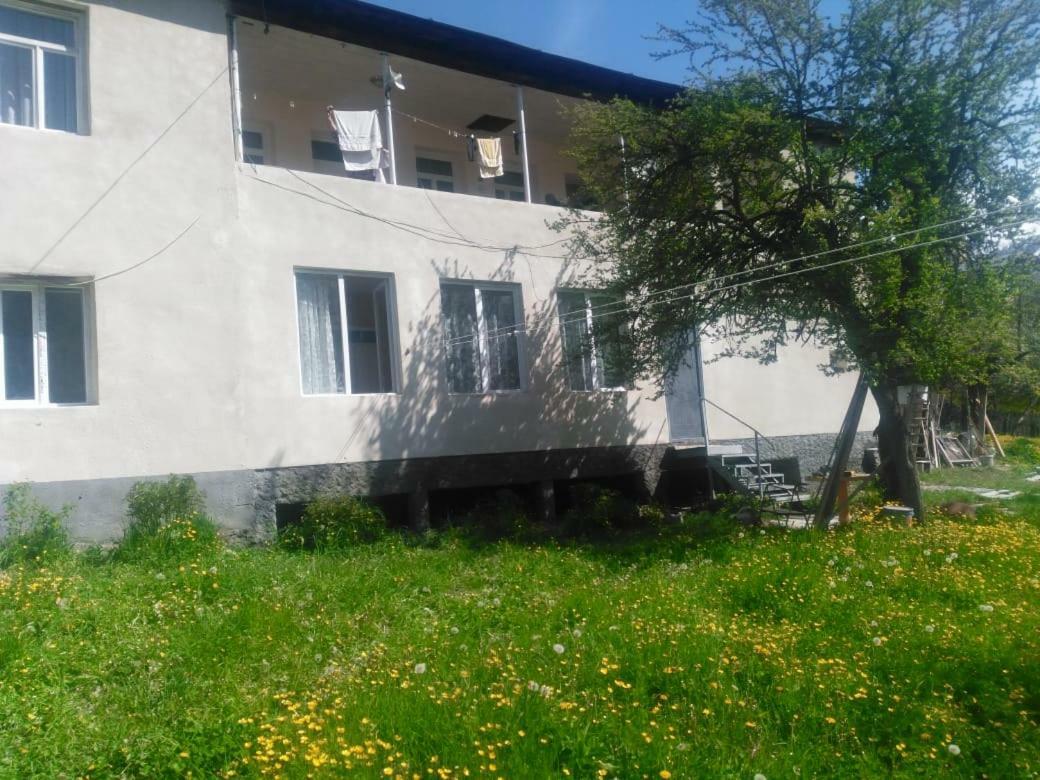 Guest House Katia Mestia Zewnętrze zdjęcie